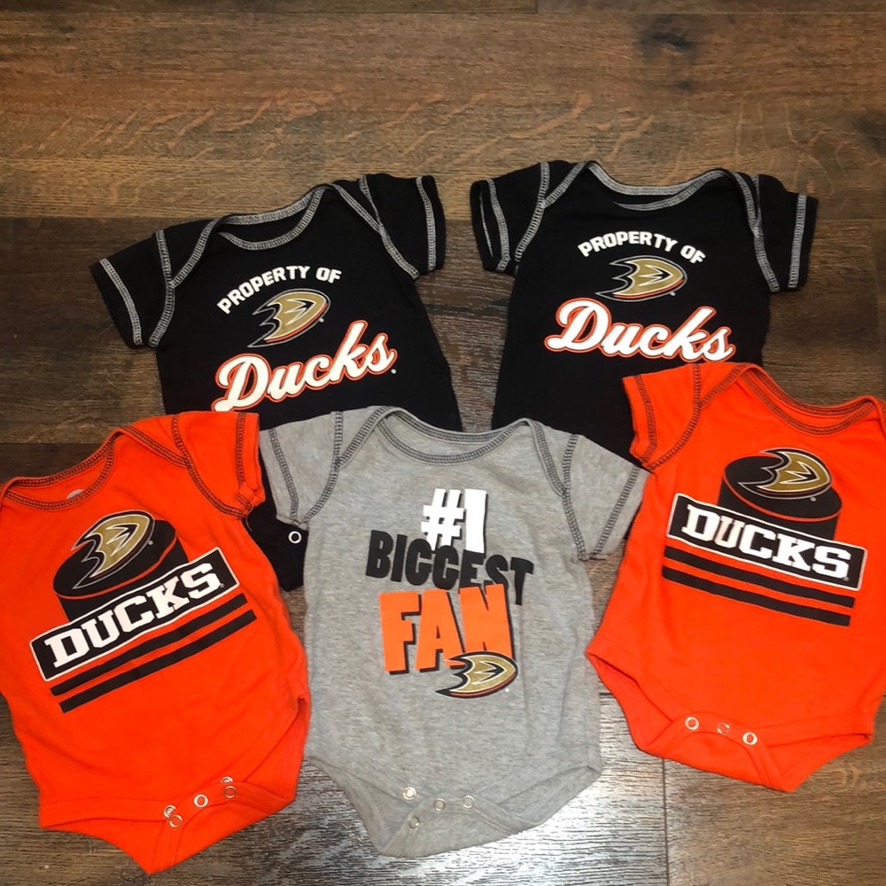 Set of 5 Anaheim Ducks Hockey Onesies, Size 0-3 Month. 2 orange, 2 black, 1 gray